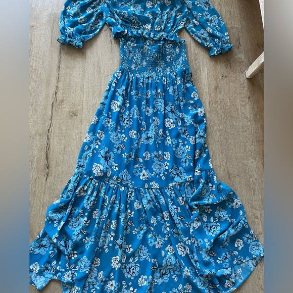 Blue life dune skirt and matching top size small - Picture 2 of 2